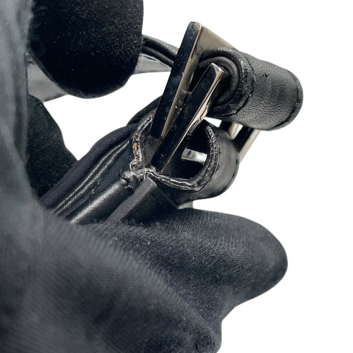 Salvatore Ferragamo サルヴァトーレ フェラガモ ワンショルダーバッグ ナイロン レザー ブラック Vara風 シルバー金具 肩掛け レディース 通勤 普段使い c1