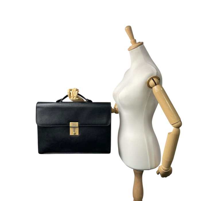 GUCCI グッチ レザー ビジネスバッグ アタッシュケース ダレスバッグ ブラック ゴールド金具 ブリーフケース クラシック メンズ B