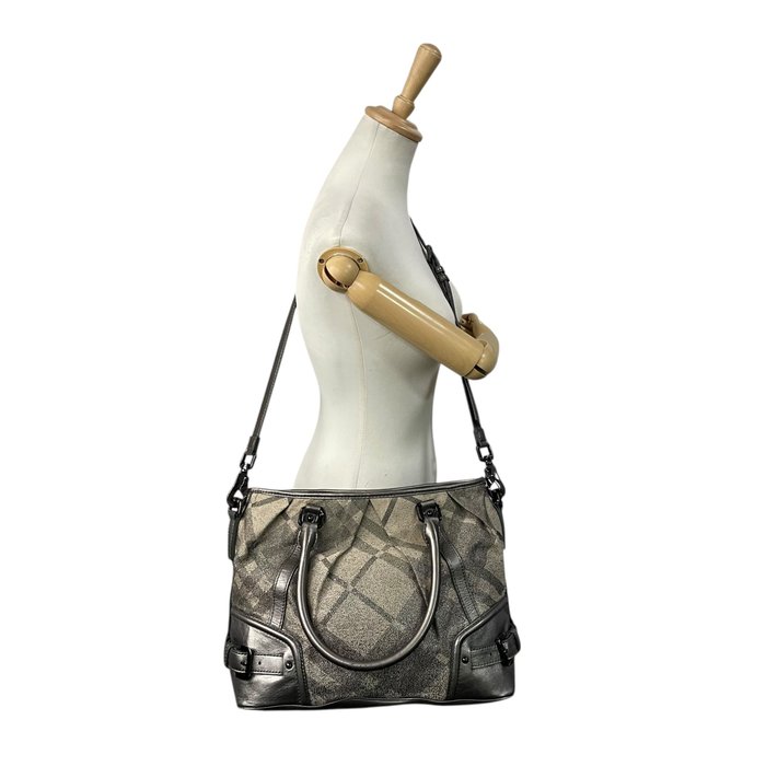 Burberry バーバリー ノバチェック キャンバス レザー 2WAY トートバッグ ショルダーバッグ グレージュ グレー ブラック金具 レディース A