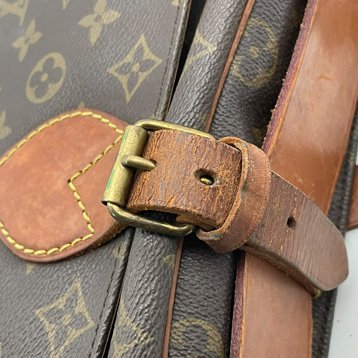 Louis Vuitton ルイヴィトン モノグラム カルトシエール ショルダーバッグ 斜め掛け クロスボディ ポシェット PVC レザー ブラウン ゴールド金具 レトロ カジュアル デイリー レディース 女性 人気 定番 鞄 M51252 k6