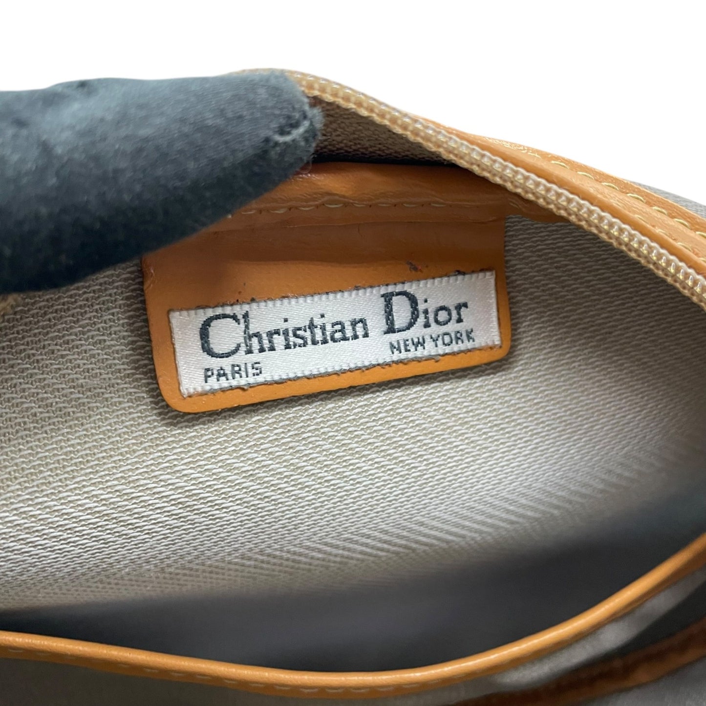 【美品】クリスチャンディオール Christian Dior ショルダーバッグ 斜め掛け可 ハニカム柄 PVC レザー グレー ブラウン ゴールド金具 ビンテージ オールドディオール クラシック エレガント 希少 レア スクエア レディース フランス製 K3