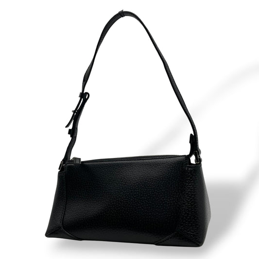 【良品】 サルヴァトーレ フェラガモ Salvatore Ferragamo アクセサリーポーチ ミニハンドバッグ レザー 本革 ブラック 黒 シルバー金具 ガンチーニ 自立可 エレガント 上品 鞄 お出かけ パーティー レディース 定番 人気 S93