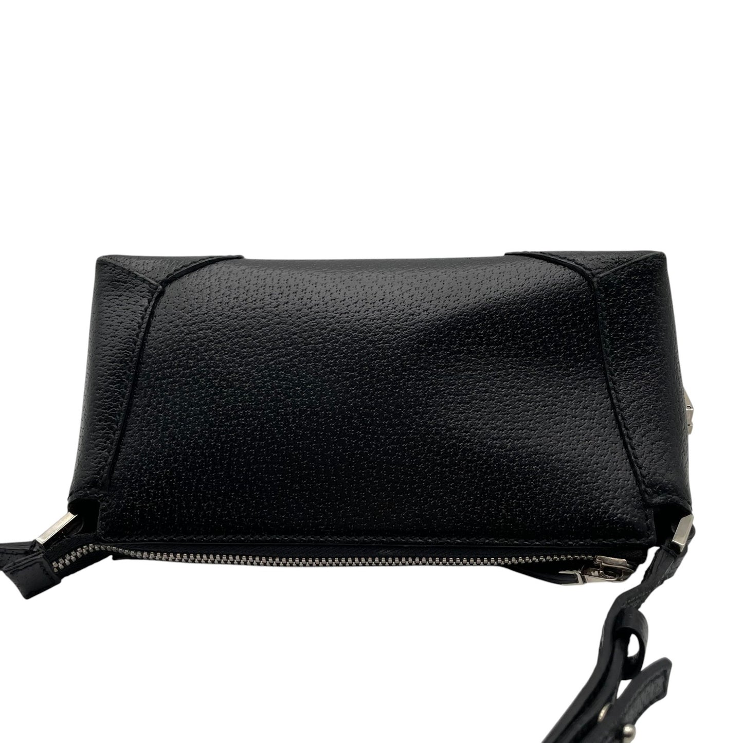 【良品】 サルヴァトーレ フェラガモ Salvatore Ferragamo アクセサリーポーチ ミニハンドバッグ レザー 本革 ブラック 黒 シルバー金具 ガンチーニ 自立可 エレガント 上品 鞄 お出かけ パーティー レディース 定番 人気 S93