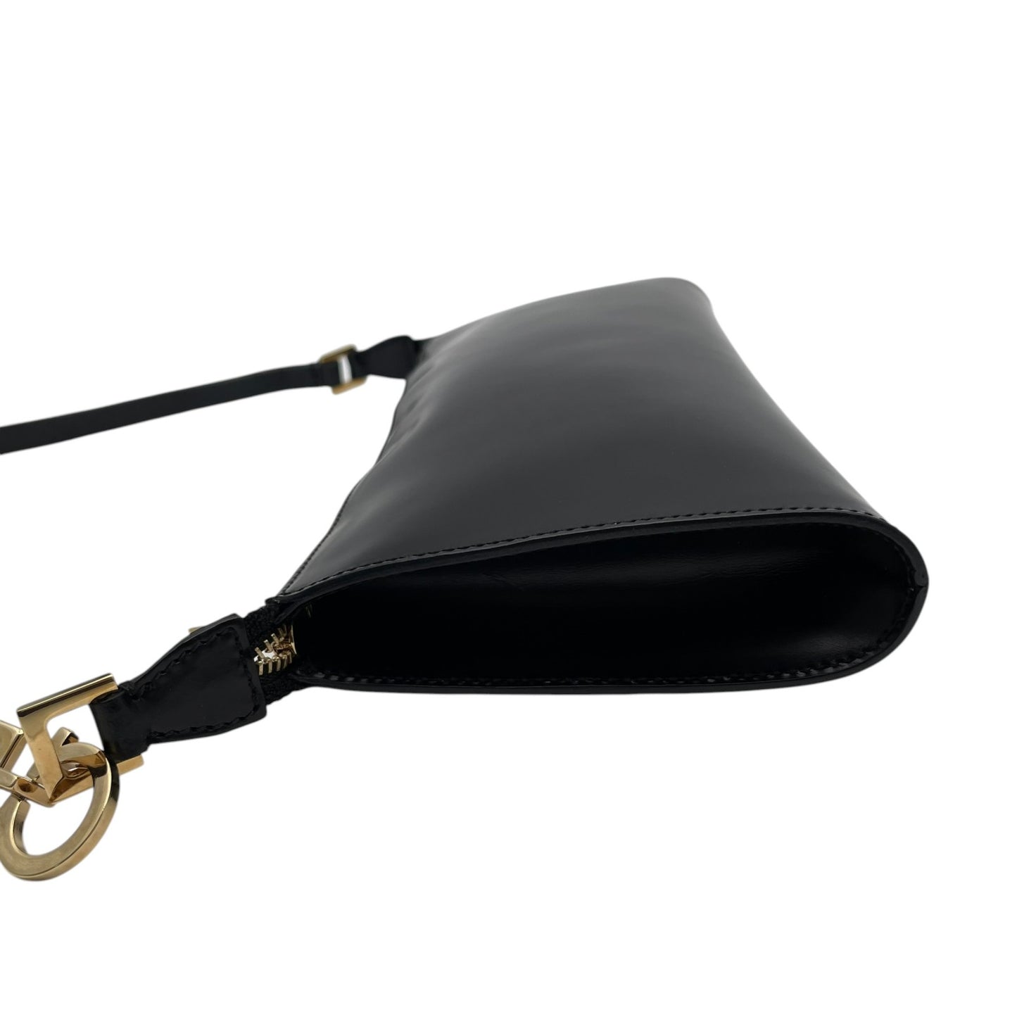 【良品】 サルヴァトーレ フェラガモ Salvatore Ferragamo アクセサリーポーチ ミニバッグ レザー ブラック 黒 ゴールド金具 ガンチーニ エレガント クラシック 上品 鞄 パーティー レディース 定番 人気 S93