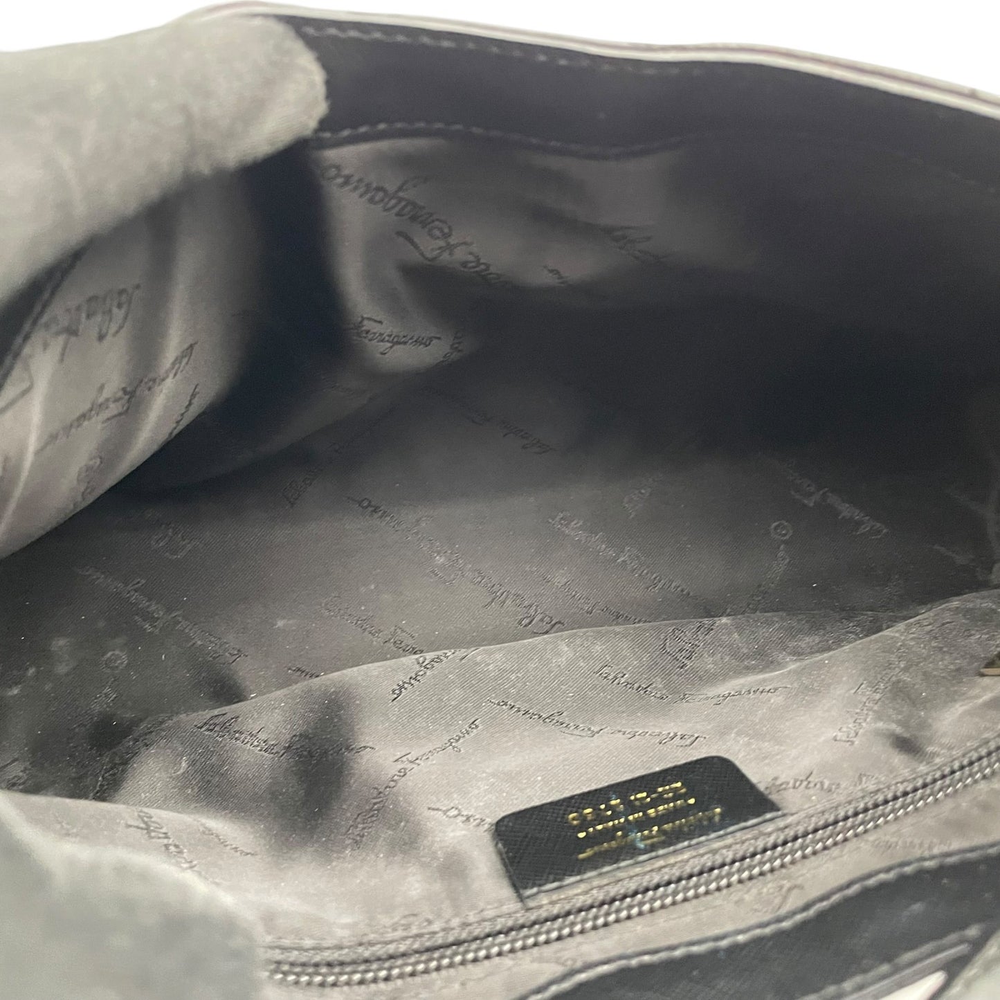 Salvatore Ferragamo フェラガモ ガンチーニ レザー ワンショルダーバッグ ブラック ゴールド金具 肩掛け ハンドバッグ イタリア製 レディース U8