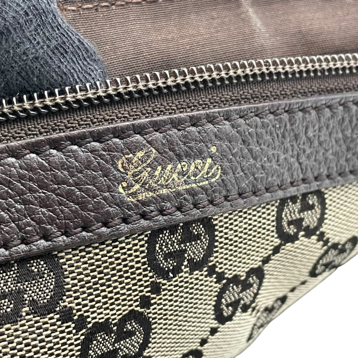 グッチ GUCCI GGキャンバス レザー トートバッグ ショルダーバッグ 肩掛け A4サイズ収納可能 キャンバス 本革 グレー ダークブラウン 茶 ゴールド金具 チャーム用Dカン 272399 エレガント クラシカル 通勤 通学 レディース D2