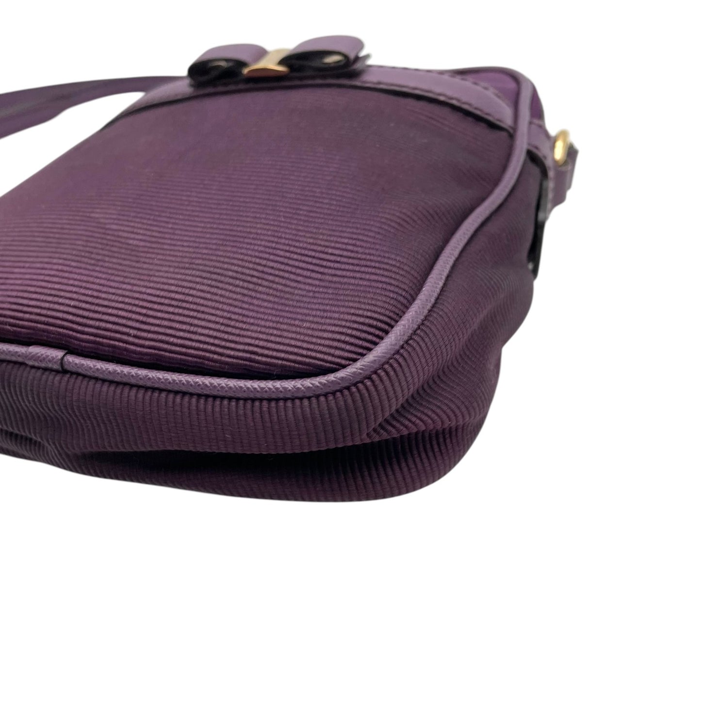 Salvatore Ferragamo フェラガモ ヴァラリボン ミニショルダーバッグ ナイロン レザー 紫 パープル ゴールド金具 斜め掛け ポシェット イタリア製 レディース U8