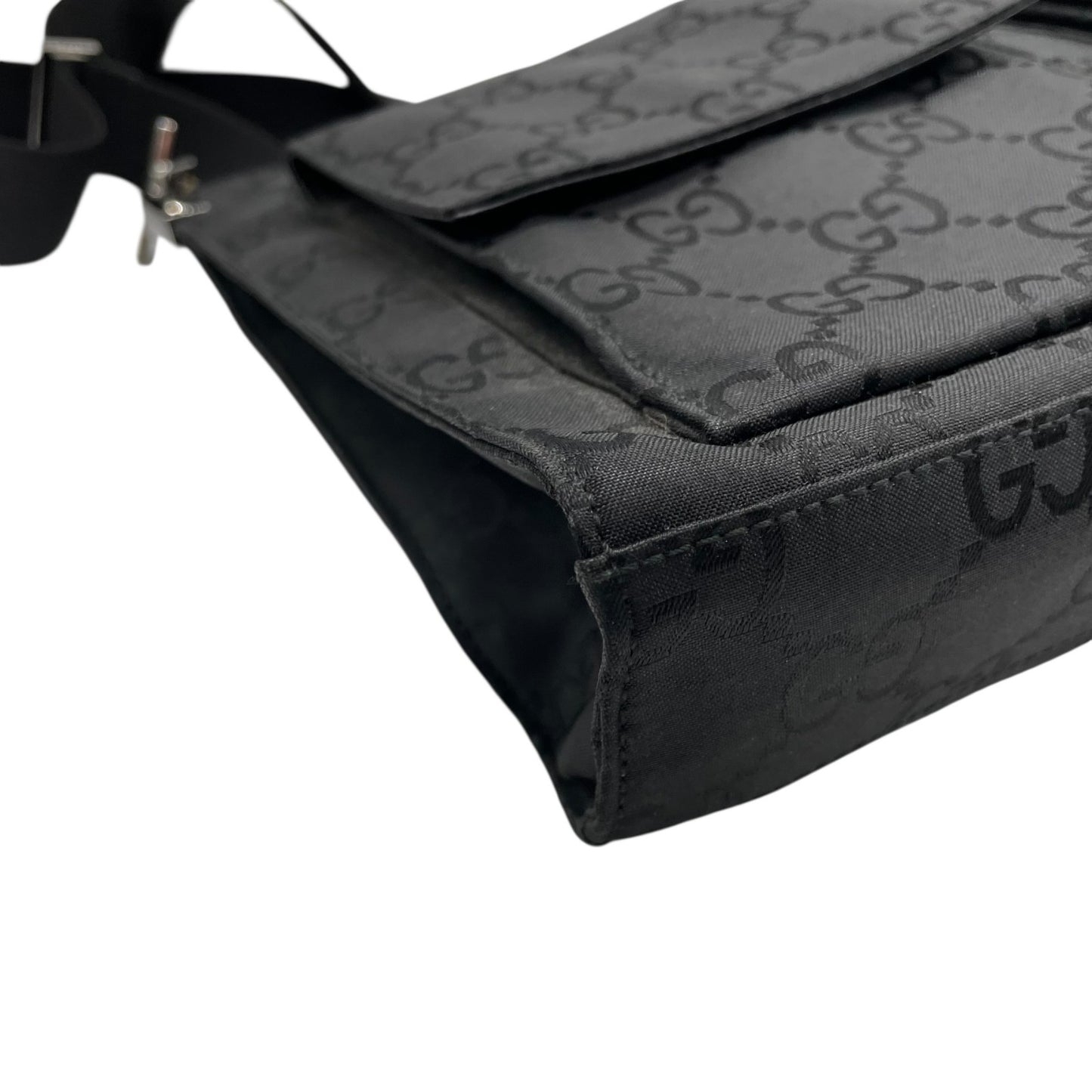 GUCCI グッチ GG柄 ナイロン レザー ショルダーバッグ ブラック ダブルポケット シルバー金具 斜め掛け メンズ レディース ユニセックス E8