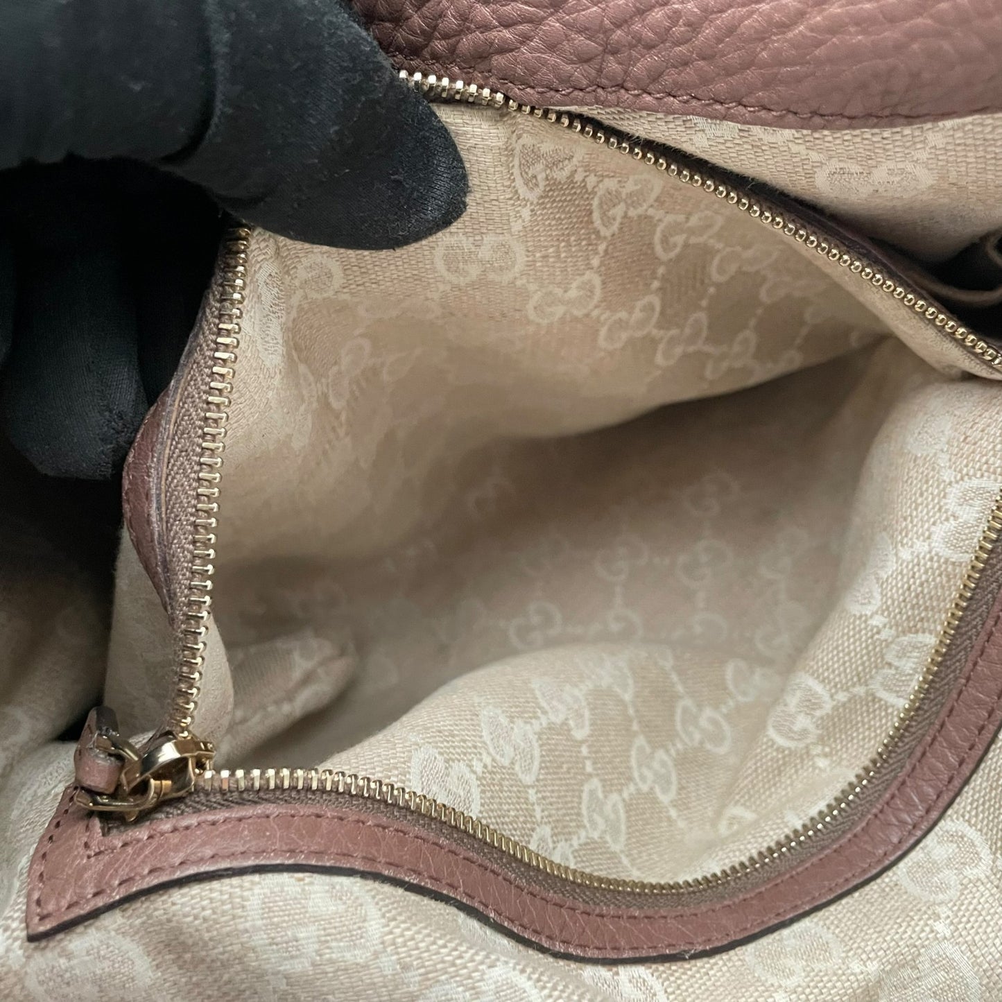 GUCCI グッチ バッグ バンブー トートバッグ ハンドバッグ 手提げ 本革 レザー ピンク ゴールド金具 エレガント クラシック スタイリッシュ カジュアル 上品 お出かけ 普段使い デイリー レディース 定番 人気 U9