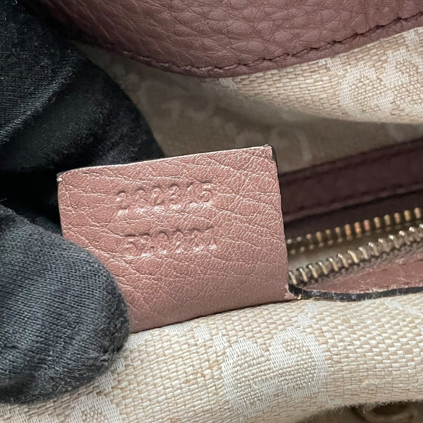 GUCCI グッチ バッグ バンブー トートバッグ ハンドバッグ 手提げ 本革 レザー ピンク ゴールド金具 エレガント クラシック スタイリッシュ カジュアル 上品 お出かけ 普段使い デイリー レディース 定番 人気 U9