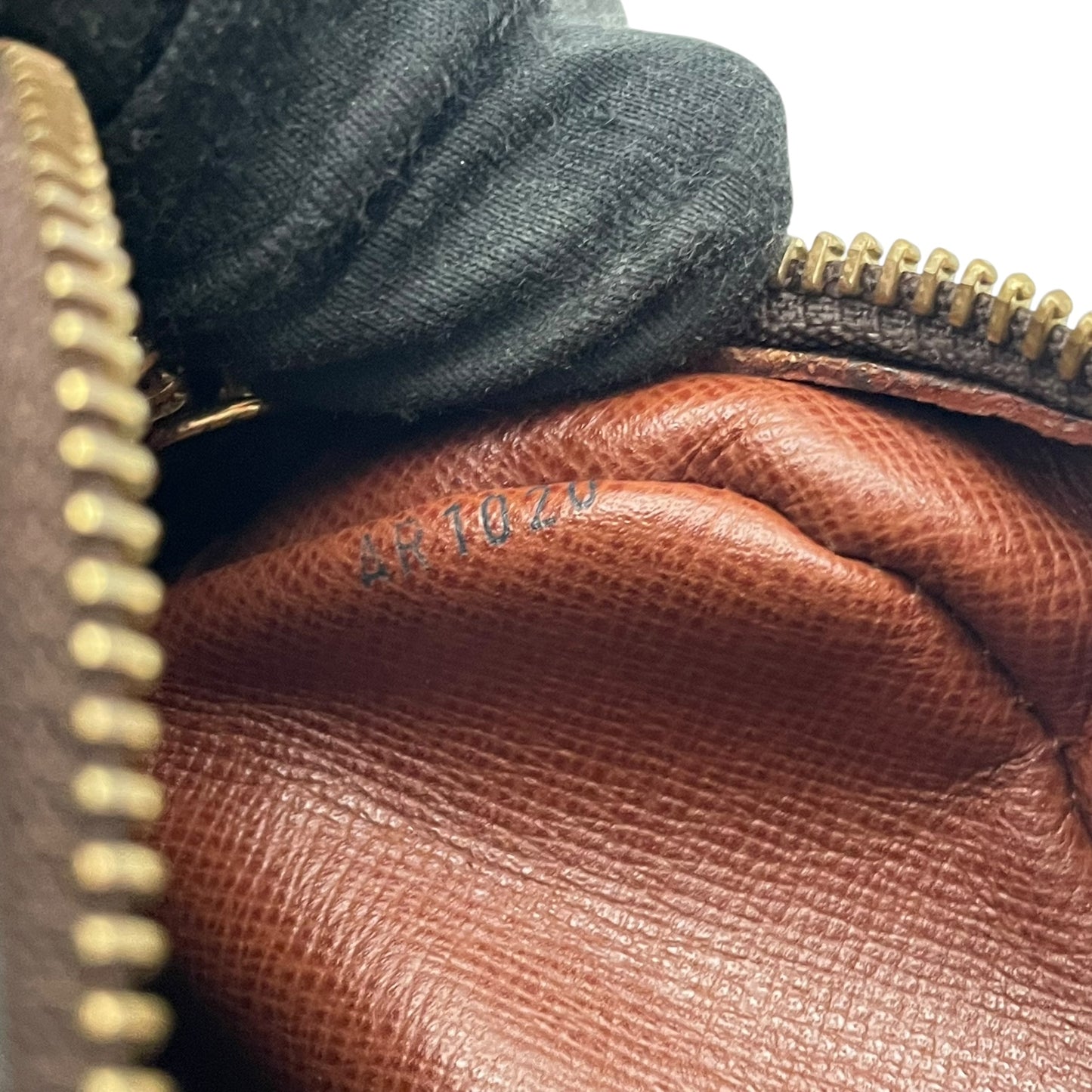 Louis Vuitton ルイヴィトン モノグラム ナイル ショルダーバッグ 斜め掛け クロスボディ PVC レザー ブラウン ゴールド金具 エレガント レディース ユニセックス 人気 M45244 C