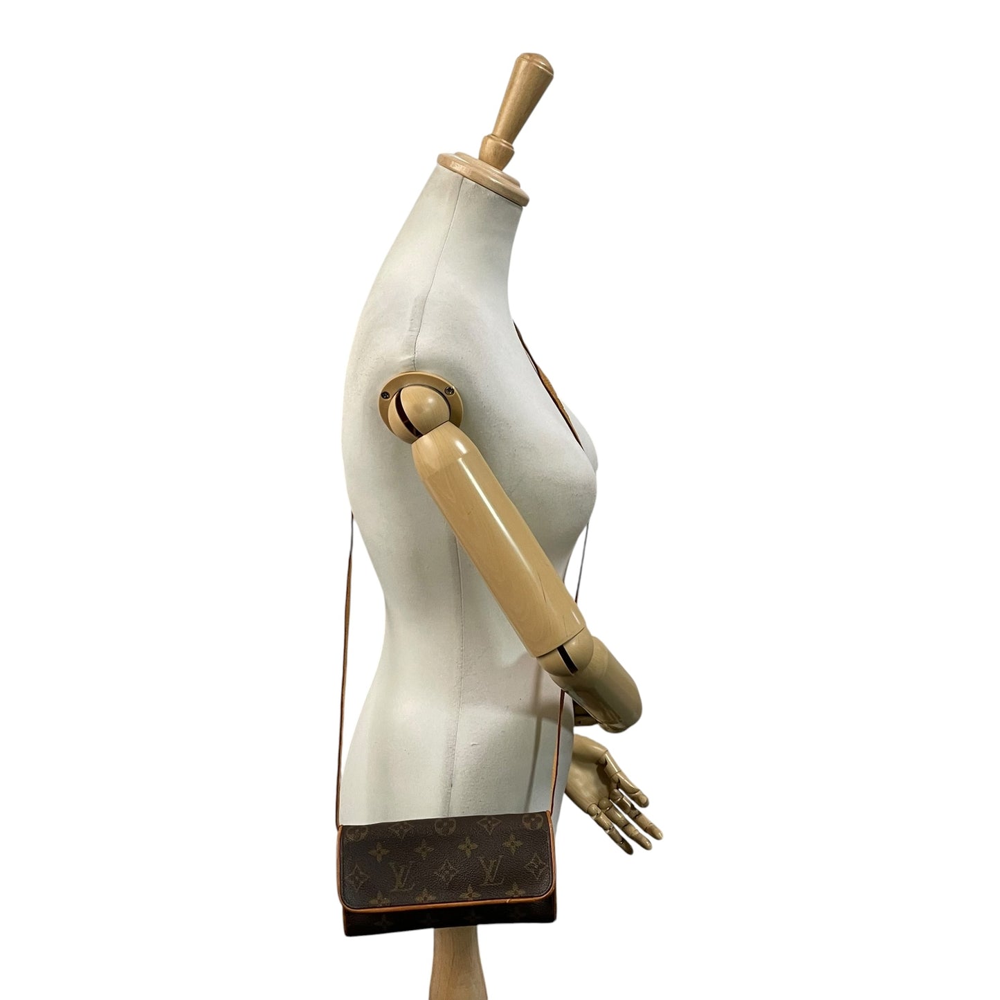 Louis Vuitton ルイヴィトン モノグラム ポシェットツインGM ショルダーバッグ 斜め掛け クロスボディ PVC レザー ブラウン 茶系 ゴールド金具 カジュアル レディース 人気 定番 鞄 M51852 K10