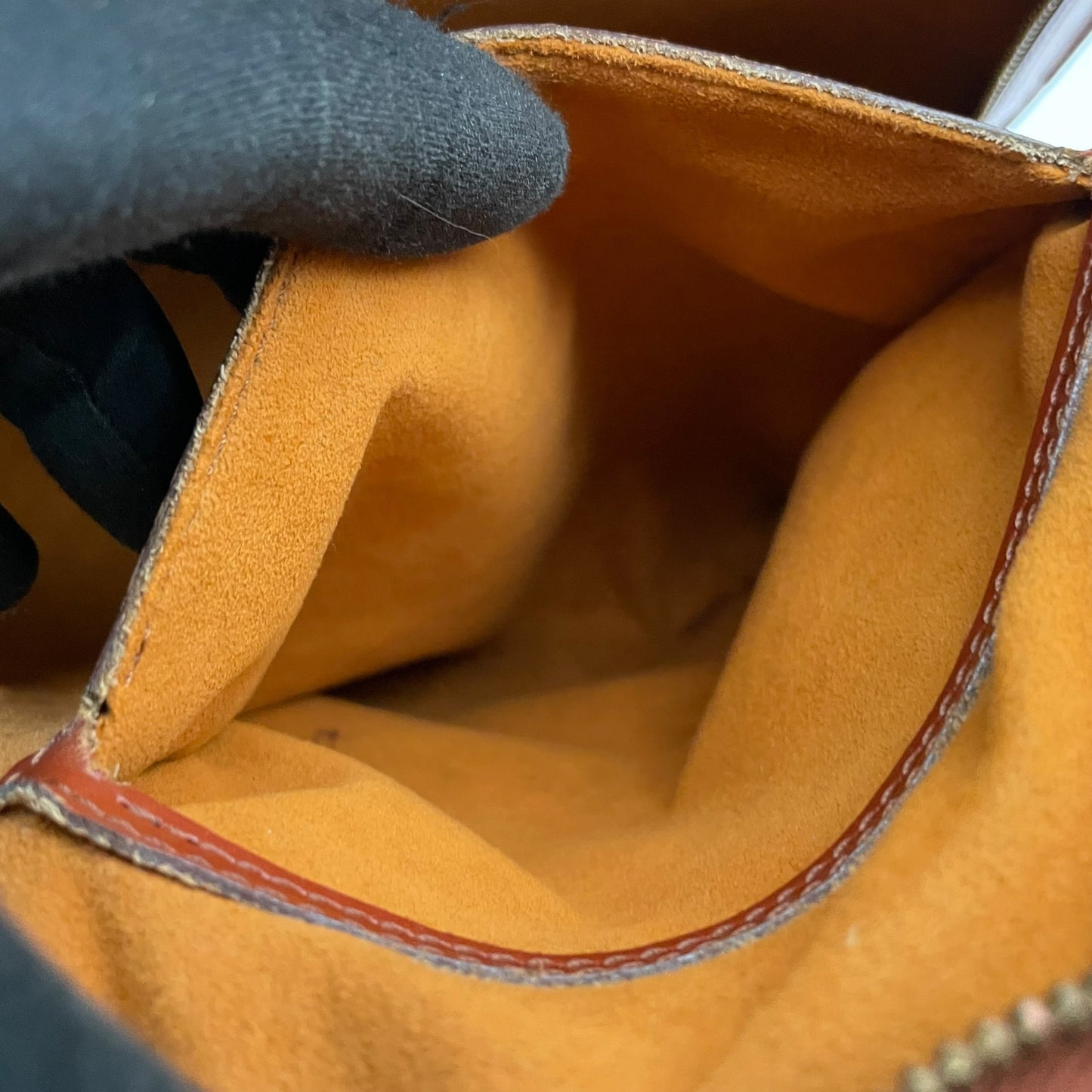 ルイヴィトン Louis Vuitton エピ ゴブラン リュックサック デイパック バックパック バッグ カバン 鞄 レザー ブラウン ケニアブラウン 茶系 ゴールド金具 レディース 女性 通勤 通学 人気 定番 M52293 U6
