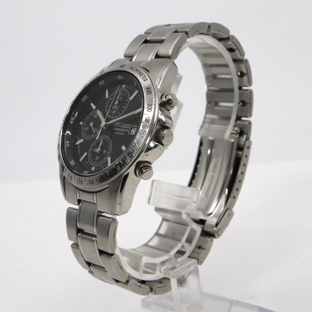 SEIKO セイコー スピリット クロノグラフ メンズ 腕時計 ステンレススチール ブラックダイヤル タキメーター クオーツ ビジネス カジュアル G13