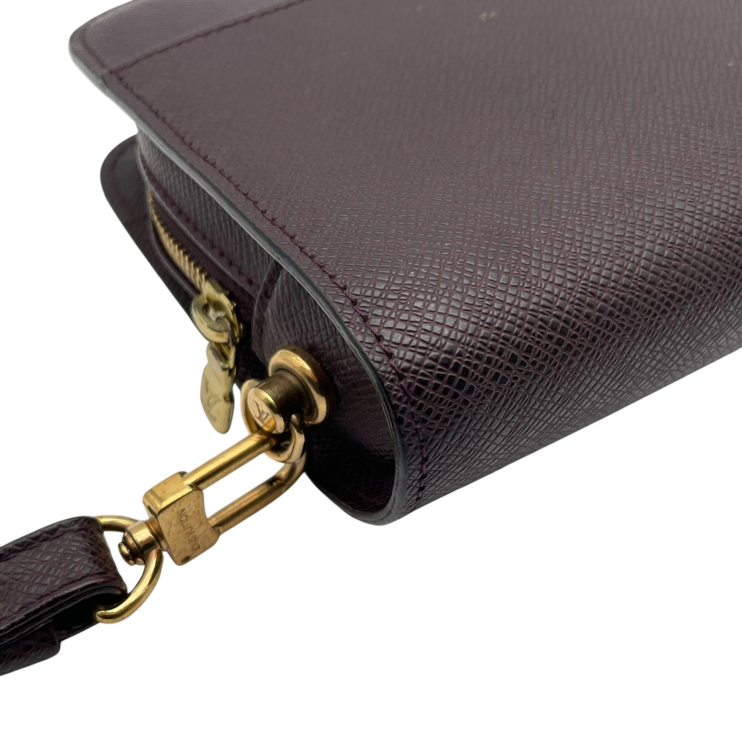 Louis Vuitton ルイヴィトン バッグ タイガ バイカル クラッチバッグ セカンドバッグ ポーチ ストラップ付 レザー 本革 ボルドー ゴールド金具 ビンテージ クラシック エレガント スタイリッシュ ビジネス メンズ C3