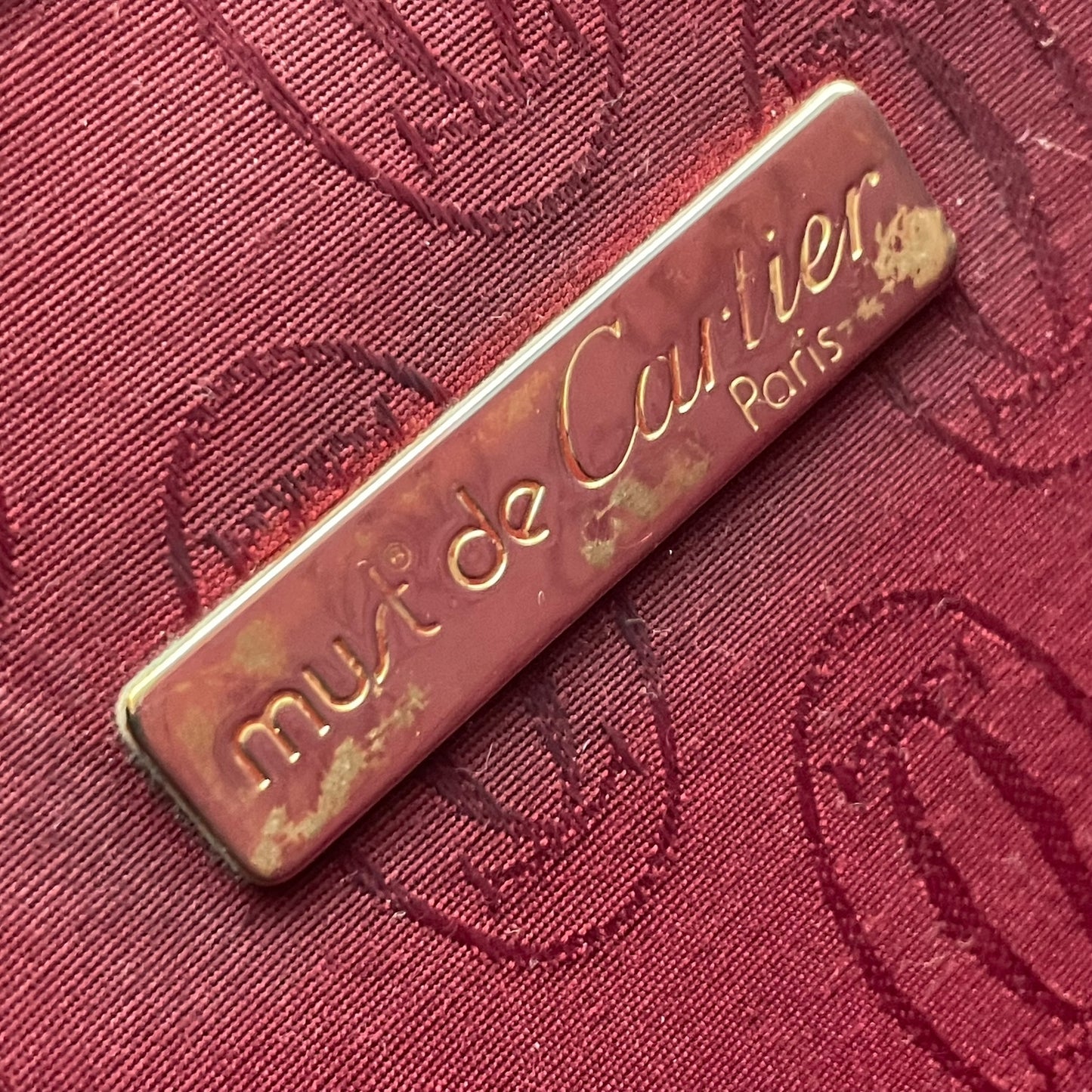 カルティエ Cartier マストライン クラッチバッグ セカンドバッグ ハンドバッグ レザー 本革 ボルドー ワインレッド ゴールド金具 ロゴプレート エレガント クラシック レトロ フォーマル メンズ レディース ユニセックス 人気 C1