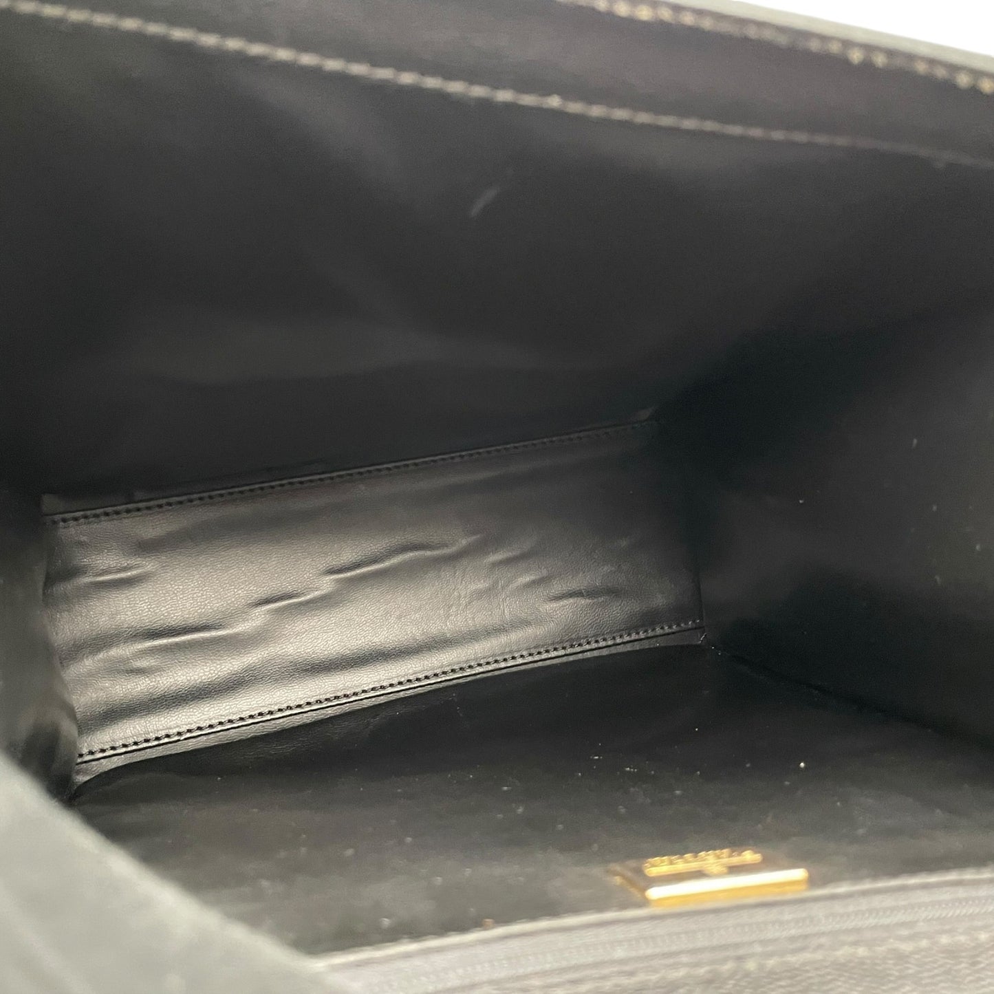 【美品】 ジバンシー GIVENCHY ハンドバッグ ショルダーバッグ 2WAY レザー 本革 ブラック 黒 ゴールド金具 4Gロゴ 型押し フラップ エレガント クラシック フォーマル 冠婚葬祭 お出かけ 鞄 レディース 定番 人気 C
