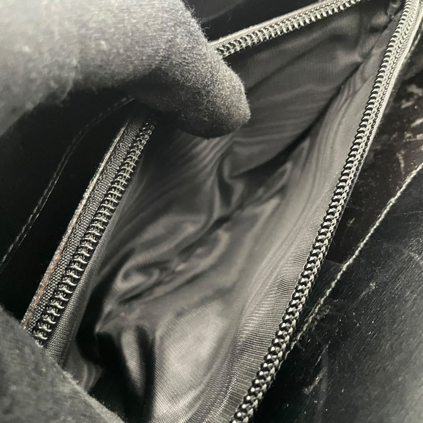 グッチ バッグ ワンショルダーバッグ ハンドバッグ レディース ナイロン パテントレザー クロコ型押し 本革 ブラック 黒 シルバー金具 GG柄 ヴィンテージ クラシック エレガント スタイリッシュ カジュアル 上品 お出かけ デイリー 人気 K6