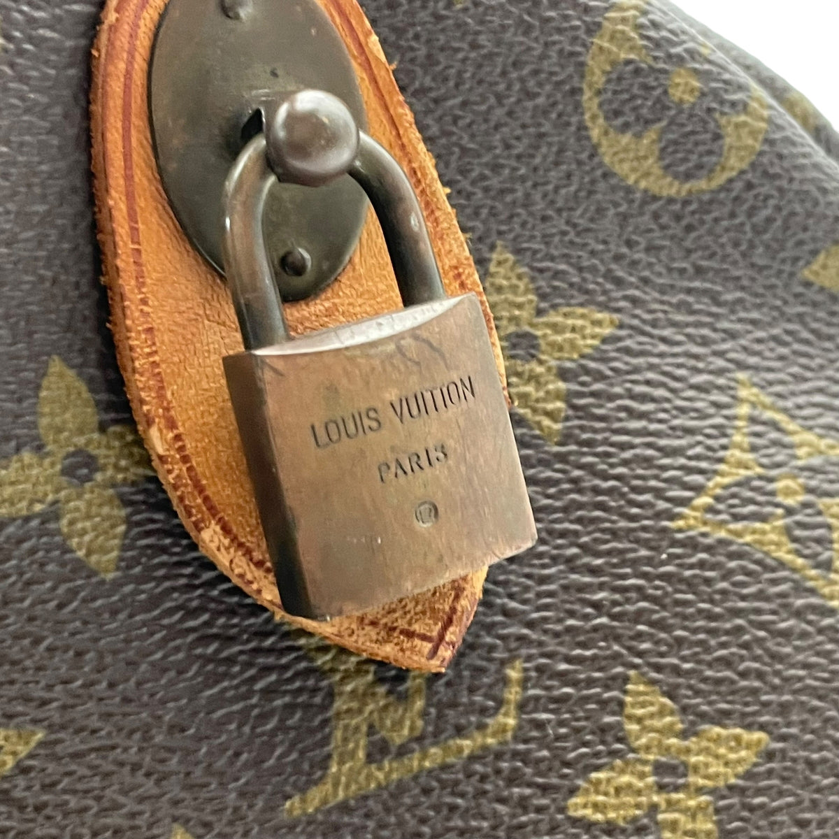 ルイヴィトン LOUIS VUITTON キーポル 50 モノグラム ボストンバッグ ハンドバッグ トラベルバッグ 手提げかばん 大容量 出張 旅行鞄 PVC レザー 本革 ブラウン 茶 ゴールド金具 パドロック ネームタグ ヴィンテージ U11