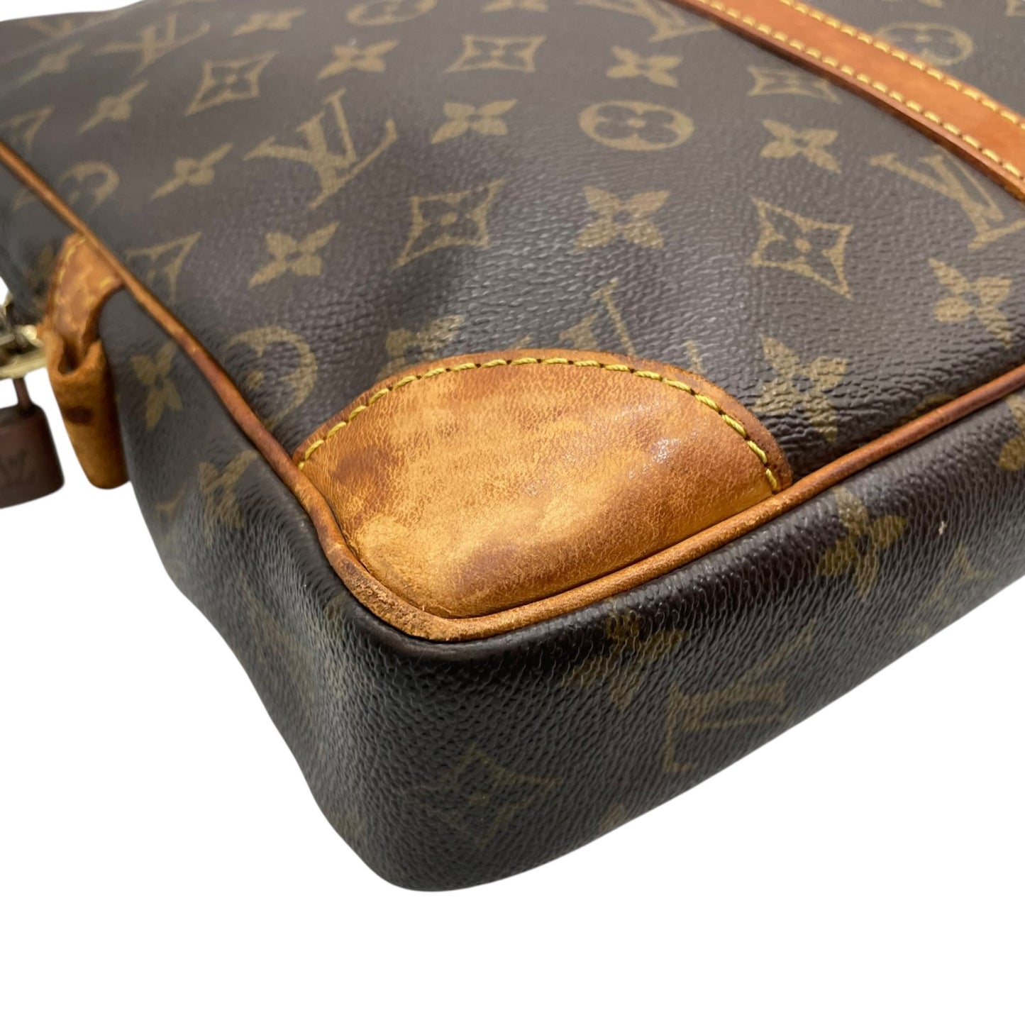 ルイヴィトン LOUISVUITTON モノグラム ビジネスバッグ ブリーフケース ポルトドキュマン ブラウン 茶 PVC レザー ビンテージ クラシック エレガント メンズ 通勤 A4収納 PC収納 出張 ヌメ革 フランス製 パドロック カバン 自立可 B