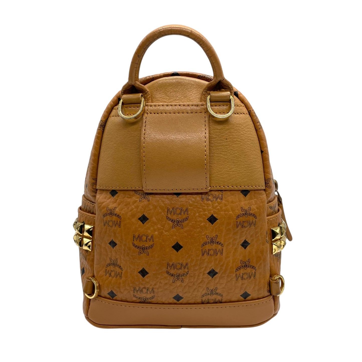 MCM エムシーエム ボディバッグ リュック デイパック ヴィセトス柄 レザー 本革 ブラウン 茶 ゴールド金具 スタッズ レディース カジュアル クラシック エレガント 斜め掛け可 クロスボディ 鞄 バッグ バック ブランド ロゴ 定番 人気 上品 C3