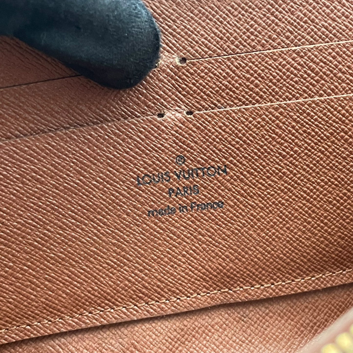 ルイ・ヴィトン LOUIS VUITTON モノグラム ジッピーウォレット 長財布 ラウンドファスナー PVC レザー ブラウン 茶 ゴールド金具 メンズ レディース ユニセックス 定番 人気 収納力抜群 エレガント 上品 普段使い W5