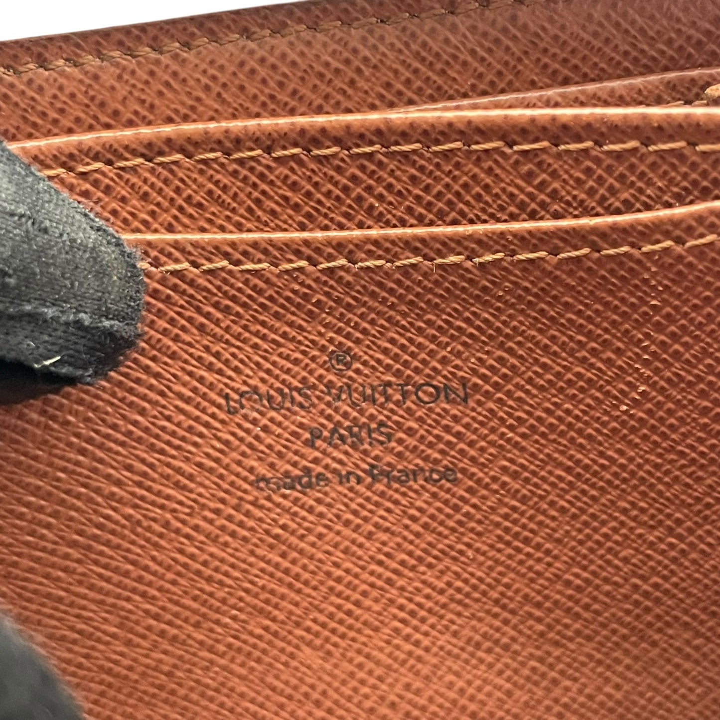 【良品】 ルイ・ヴィトン LOUIS VUITTON モノグラム ジッピーコインパース コインケース 小銭入れ 財布 ラウンドファスナー PVC レザー ブラウン 茶 ゴールド金具 メンズ レディース ユニセックス 定番 人気 コンパクト W5