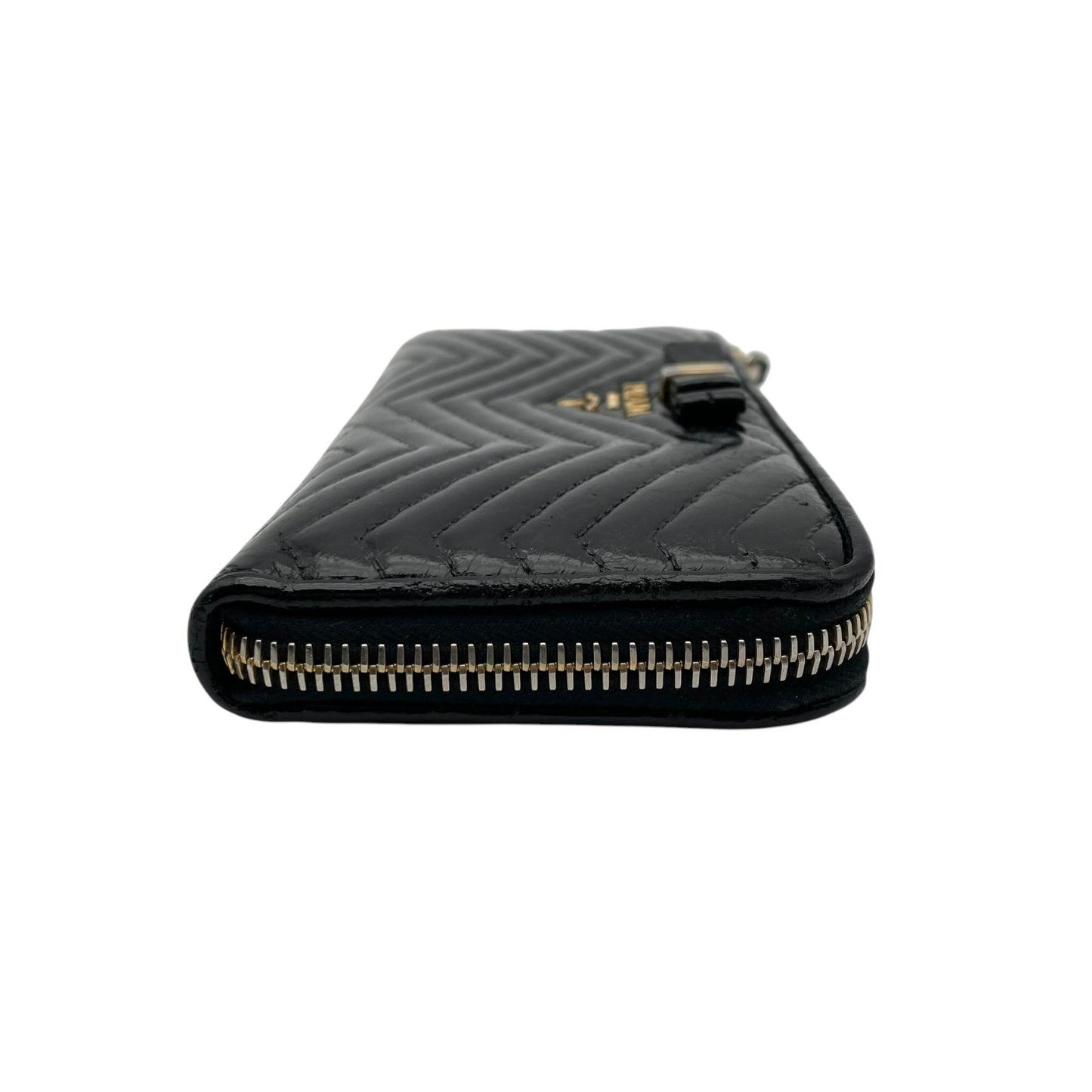 【良品】 プラダ PRADA 長財布 L字ファスナー キルティング V字ステッチ リボン メタルロゴ ナッパレザー 本革 ブラック 黒 ゴールド金具 レディース エレガント 上品 高級感 可愛い 普段使い 収納力 整理整頓 定番 人気 W5