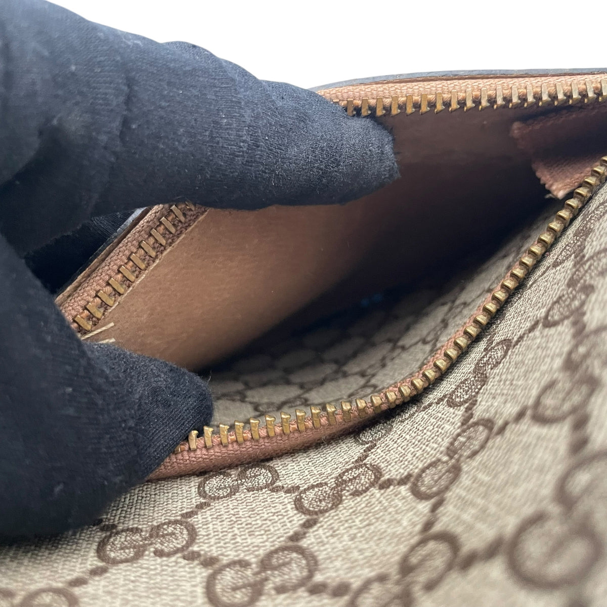 オールドグッチ グッチ GUCCI GGスプリーム GGプラス PVC レザー トートバッグ ハンドバッグ シェリーライン 縦型 本革 ベージュ グレージュ ブラウン 茶 ゴールド金具 A4サイズ収納可能 ヴィンテージ ビンテージ 通学 通勤 U15