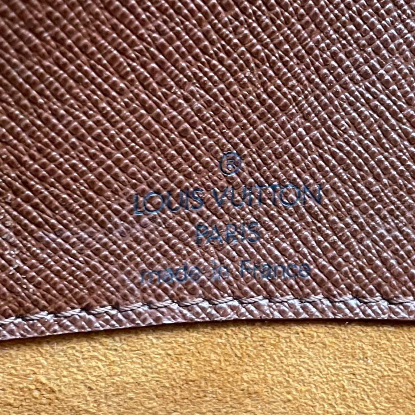 【良品】 ルイ・ヴィトン LOUIS VUITTON モノグラム ミュゼットタンゴ ショルダーバッグ クロスボディ 肩掛け PVC レザー ブラウン 茶 ゴールド金具 フラップ マグネット開閉 レディース エレガント カジュアル 定番 人気 お出かけ C7