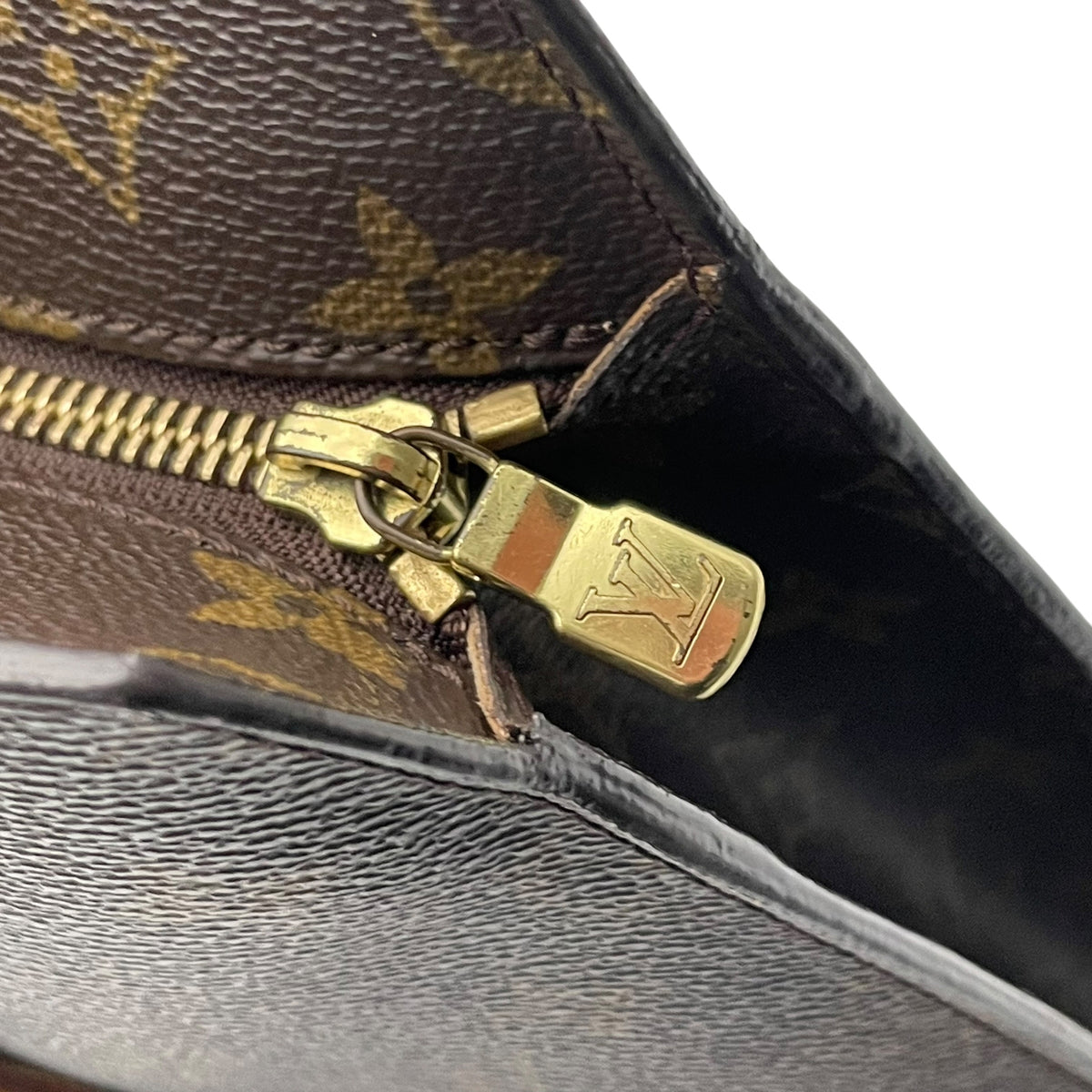 ルイヴィトン LOUIS VUITTON バビロン モノグラム トートバッグ ショルダーバッグ 肩掛け A4サイズ収納可能 通勤 通学 PVC レザー 本革 ブラウン 茶 ゴールド金具 M51102 ヴィンテージ ビンテージ クラシカル エレガント E16