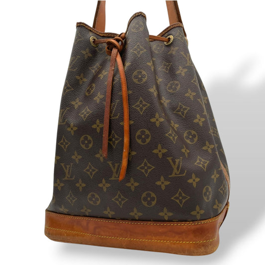 Louis Vuitton ルイヴィトン バッグ モノグラム ノエ 巾着型 ワンショルダーバッグ 巾着バッグ 本革 ヌメ革 ブラウン 茶系 金具ゴールド ヴィンテージ クラシック エレガント 普段使い レディース D5