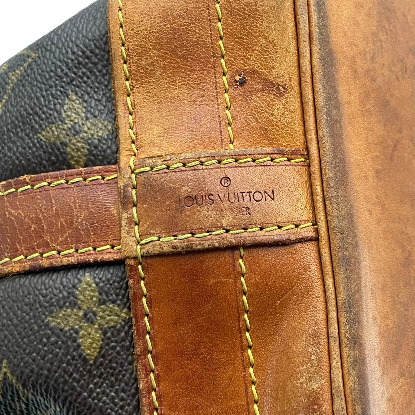 Louis Vuitton ルイヴィトン バッグ モノグラム ノエ 巾着型 ワンショルダーバッグ 巾着バッグ 本革 ヌメ革 ブラウン 茶系 金具ゴールド ヴィンテージ クラシック エレガント 普段使い レディース D5
