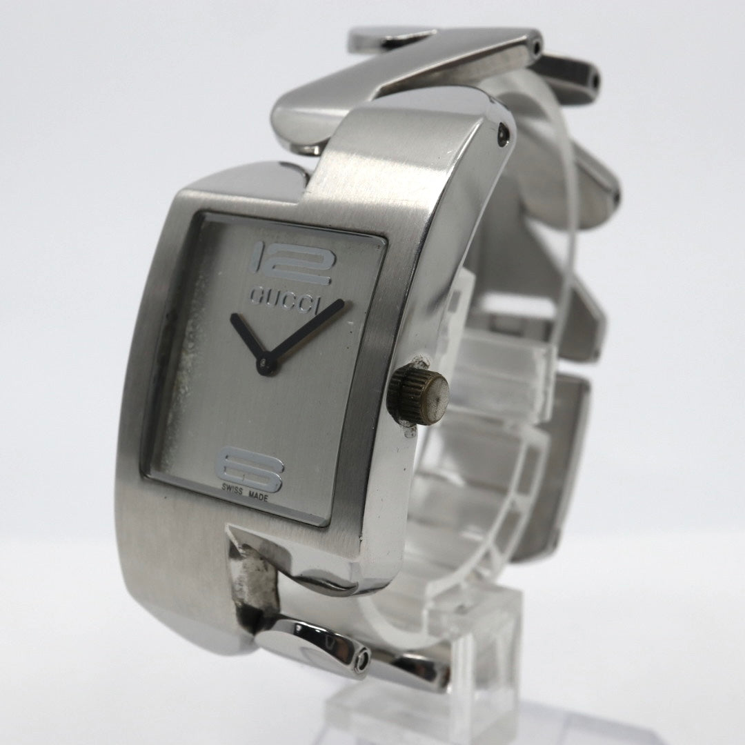 グッチ GUCCI 2055G レディース腕時計 シルバー文字盤 ステンレススチール バングルウォッチ スイス製 クォーツ モダンデザイン ヴィンテージ　G10