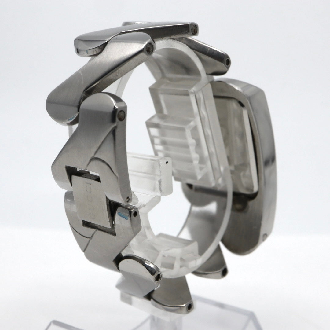 グッチ GUCCI 2055G レディース腕時計 シルバー文字盤 ステンレススチール バングルウォッチ スイス製 クォーツ モダンデザイン ヴィンテージ　G10