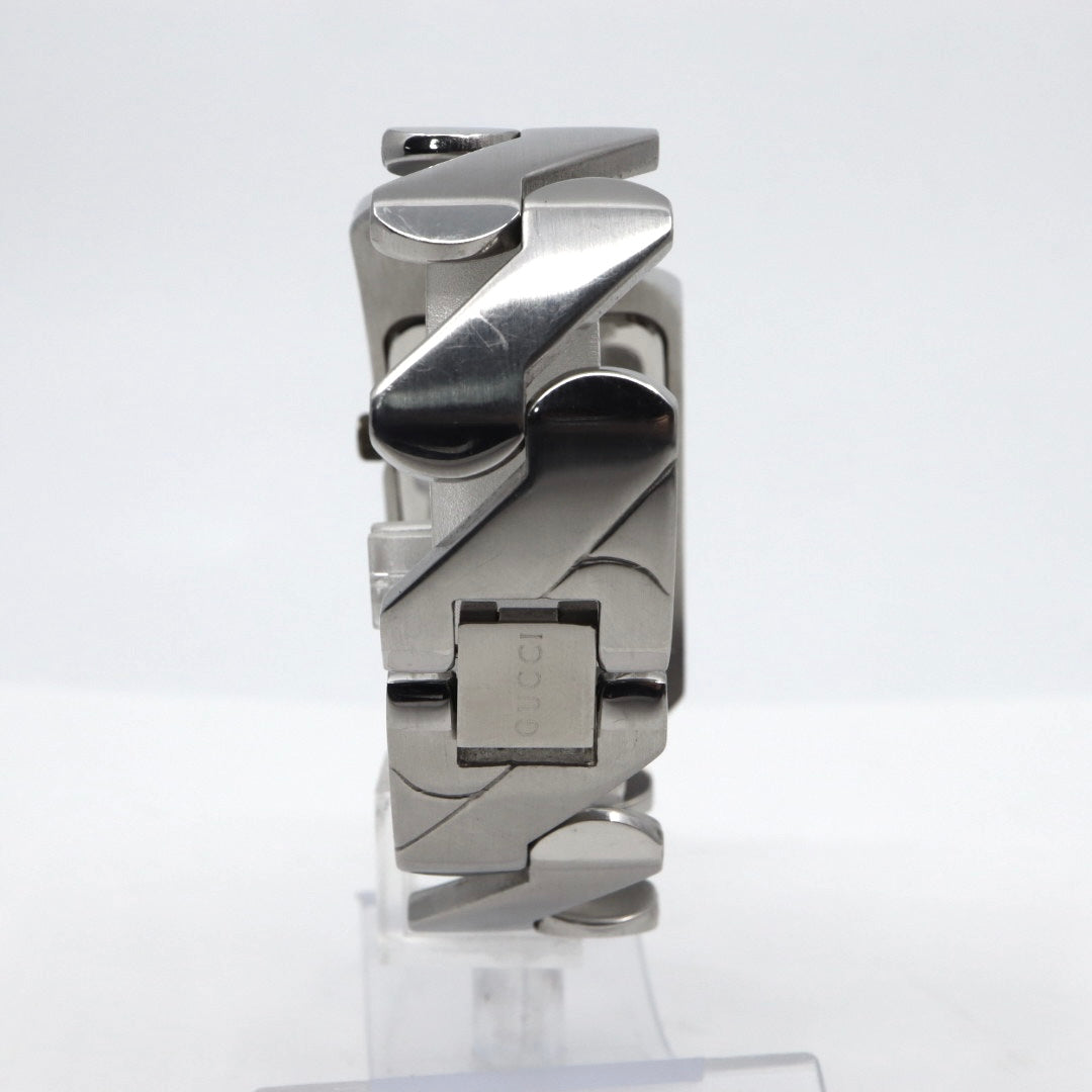 グッチ GUCCI 2055G レディース腕時計 シルバー文字盤 ステンレススチール バングルウォッチ スイス製 クォーツ モダンデザイン ヴィンテージ　G10