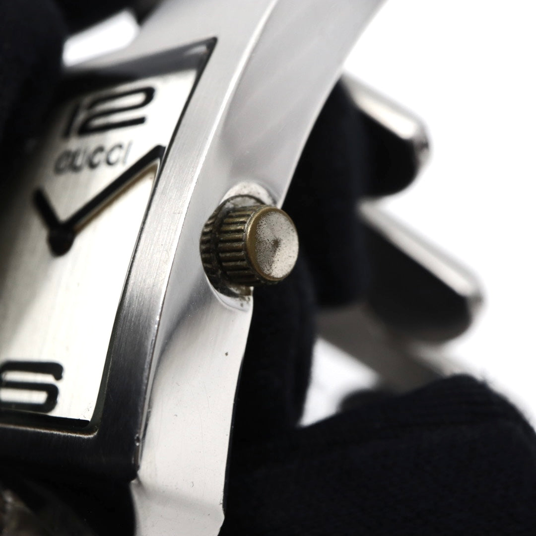 グッチ GUCCI 2055G レディース腕時計 シルバー文字盤 ステンレススチール バングルウォッチ スイス製 クォーツ モダンデザイン ヴィンテージ　G10