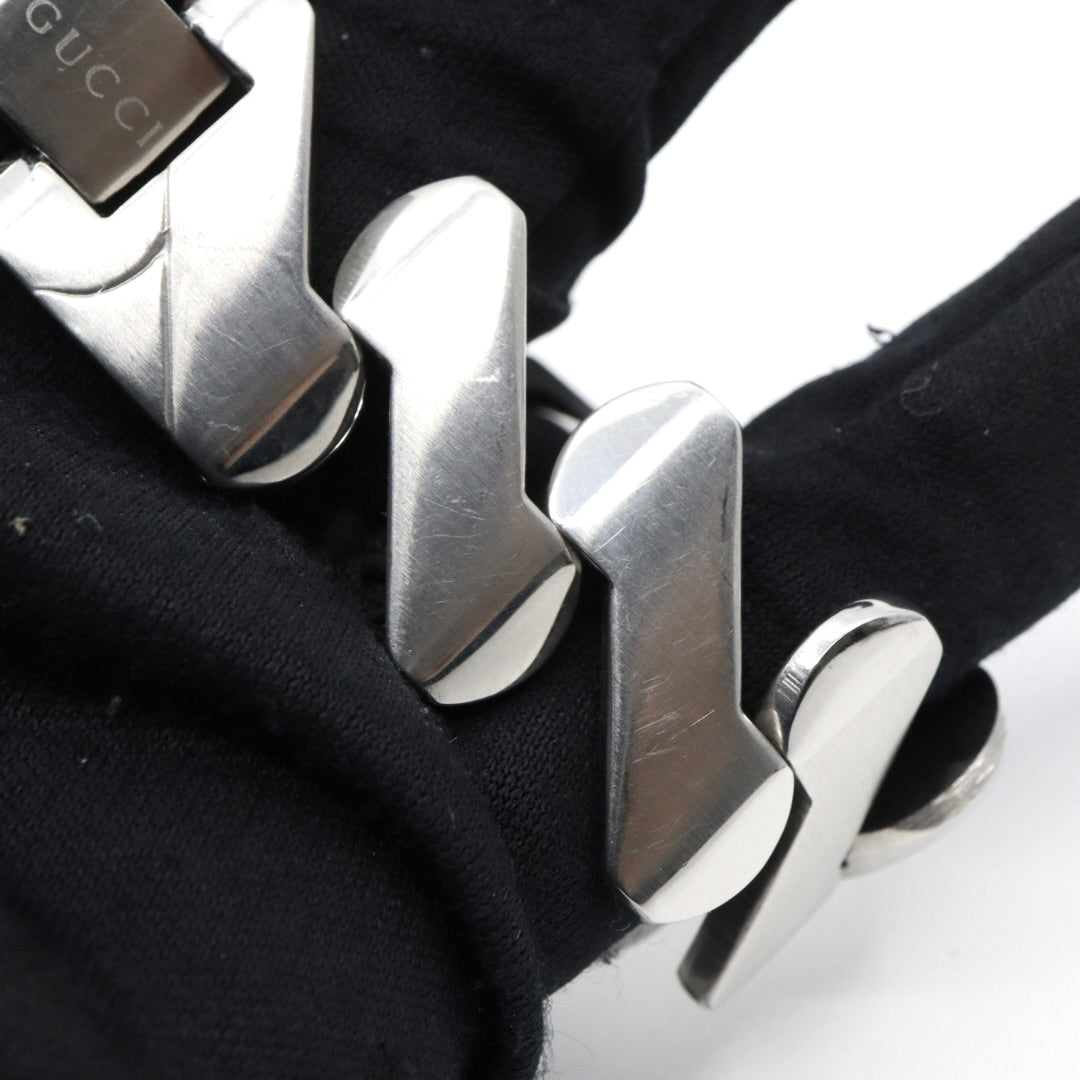 グッチ GUCCI 2055G レディース腕時計 シルバー文字盤 ステンレススチール バングルウォッチ スイス製 クォーツ モダンデザイン ヴィンテージ　G10