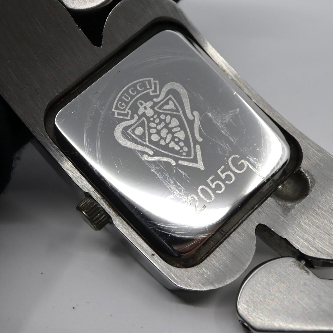 グッチ GUCCI 2055G レディース腕時計 シルバー文字盤 ステンレススチール バングルウォッチ スイス製 クォーツ モダンデザイン ヴィンテージ　G10