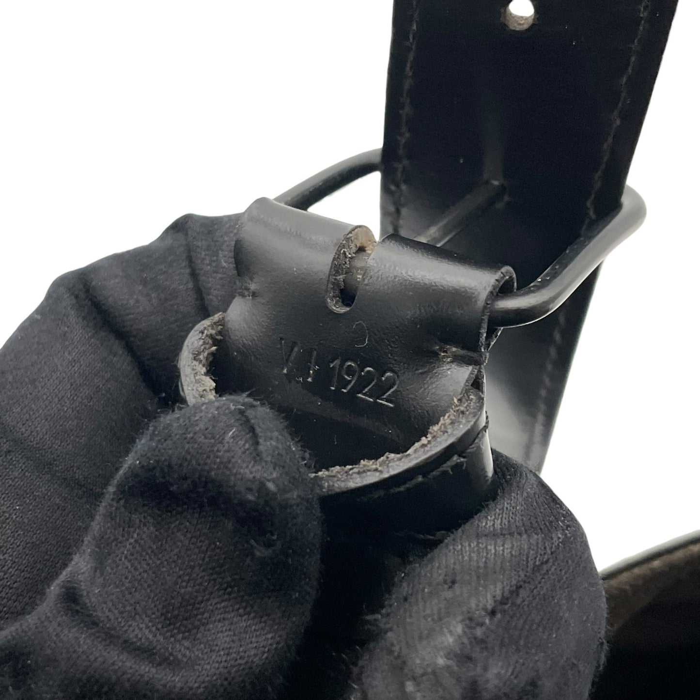 Louis Vuitton ルイヴィトン エピ ノエ ショルダーバッグ レザー 黒 ノワール ブラック 巾着型 バケットバッグ シルバー金具 レディース E2