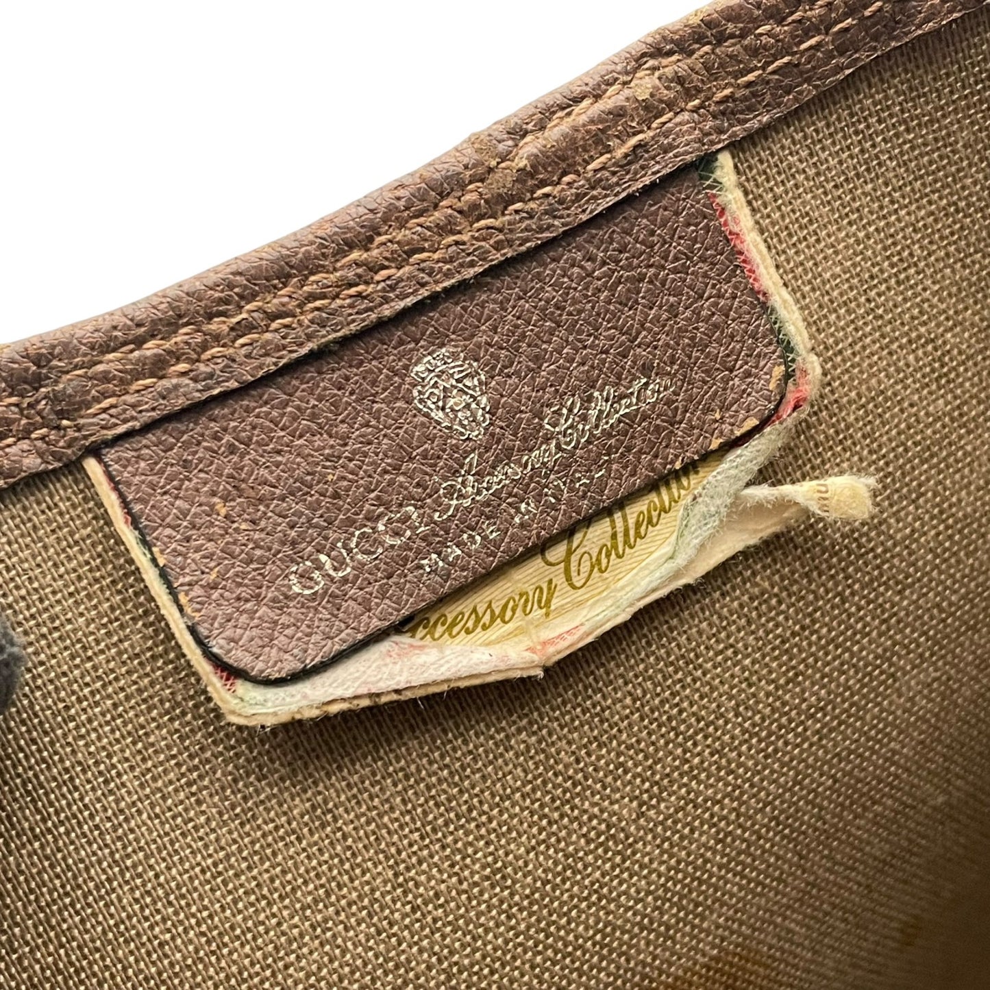 【良品】グッチ バッグ トートバッグ ハンドバッグ 手提げ オールドグッチ ヴィンテージ シェリーライン GGプラス PVC 本革 レザー グレージュ ダークブラウン 茶系 ゴールド金具 エレガント スタイリッシュ シンプル 上品 ビジネス 通勤 通学 A8