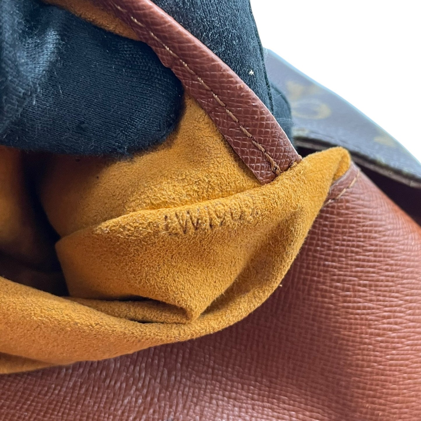 LOUIS VUITTON ルイヴィトン モノグラム ミュゼットサルサ ショート ショルダーバッグ PVC レザー ブラウン ゴールド金具 レディース エレガント クラシック ビンテージ 肩掛け 鞄 デイリーユース 定番 人気 本革 普段使い K4