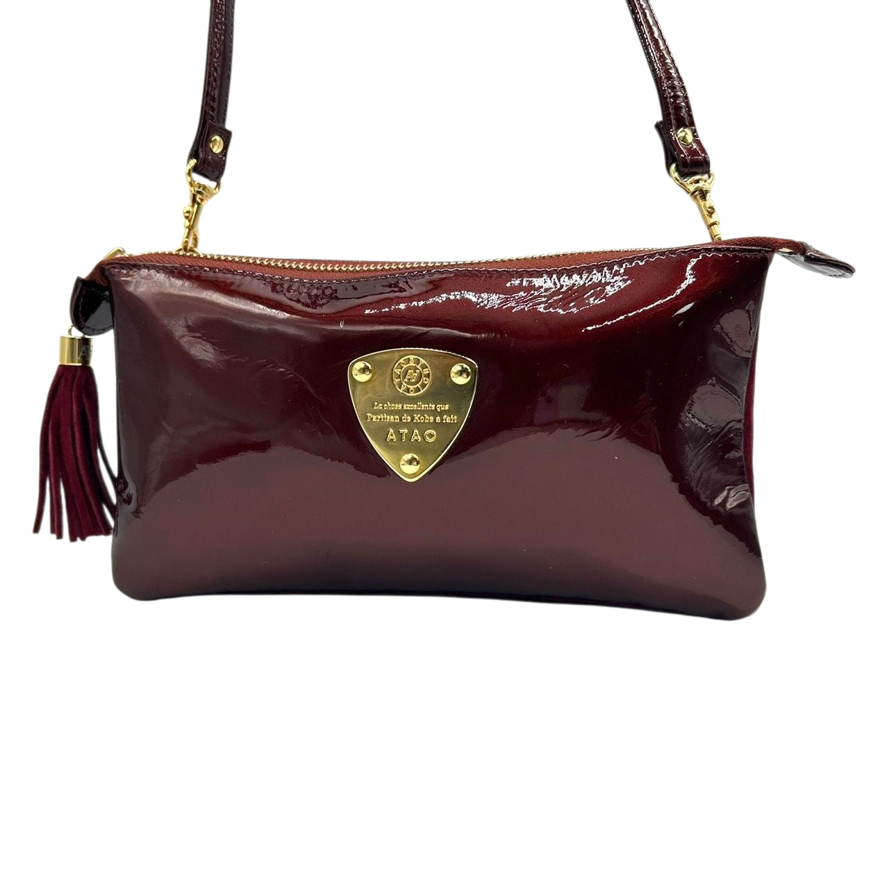 【極美品／未使用級】アタオ オフィスブーブー お財布ポシェット ショルダーバッグ エナメル スウェード ワインレッド ボルドー レディース ATAO 斜め掛け可 タッセル ゴールド金具 ウォレットショルダー 神戸ブランド s30