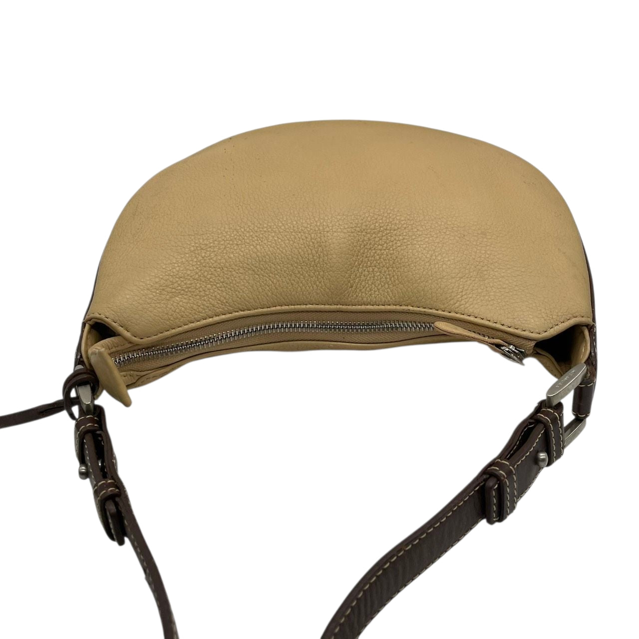 【希少コラボ】キタムラ ディズニー ワンショルダーバッグ レザー バイカラー ベージュ ブラウン レディース 肩掛け Kロゴチャーム 東京ディズニーリゾート限定 Kitamura x Disney ホーボーバッグ 日本製 U1