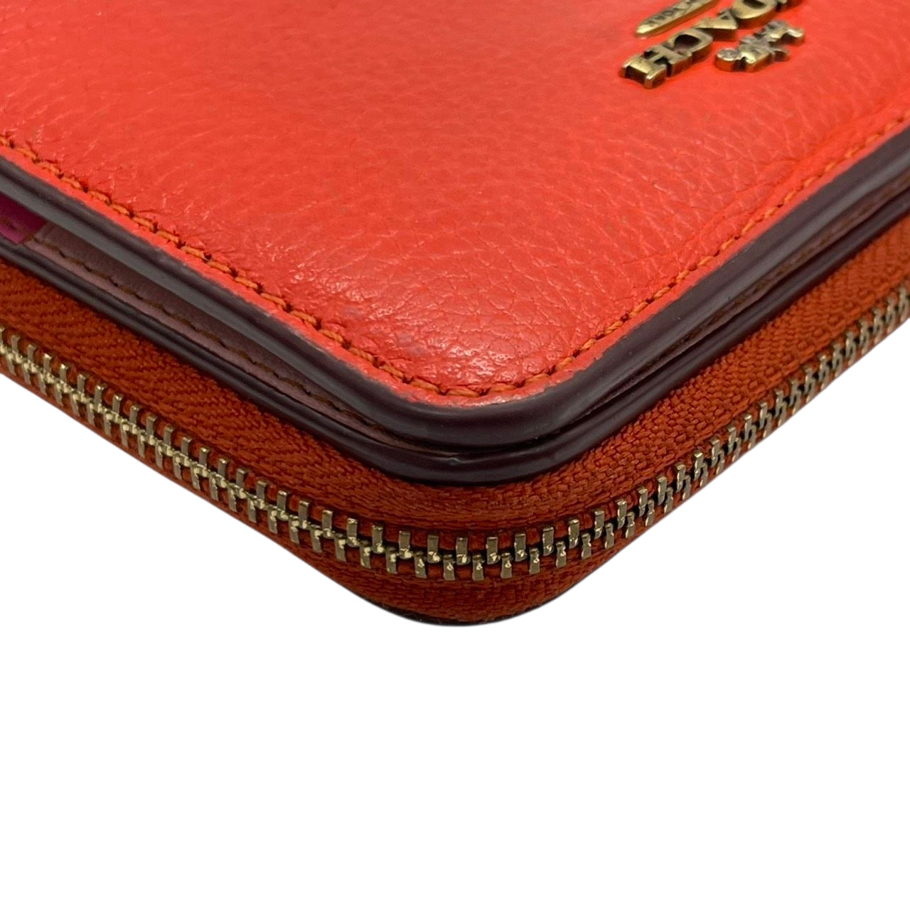 コーチ COACH 二つ折り財布 コンパクトウォレット ラウンドファスナー ジップアラウンド レザー 本革 オレンジ ゴールド金具 レディース ロゴ 馬車 エレガント クラシック m2