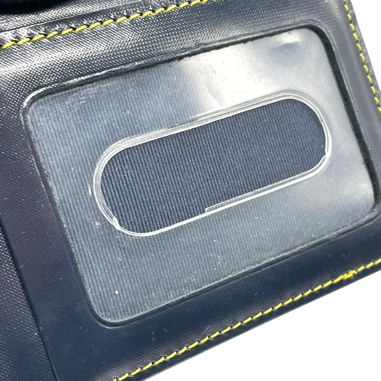 美品 agnes b. VOYAGE アニエスベーボヤージュ カードケース 名刺入れ 定期入れ パスケース ネイビー イエロー バイカラー PVC レザー ロゴ金具 コンパクト スリム メンズ レディース ユニセックス スタイリッシュ ビジネス m2