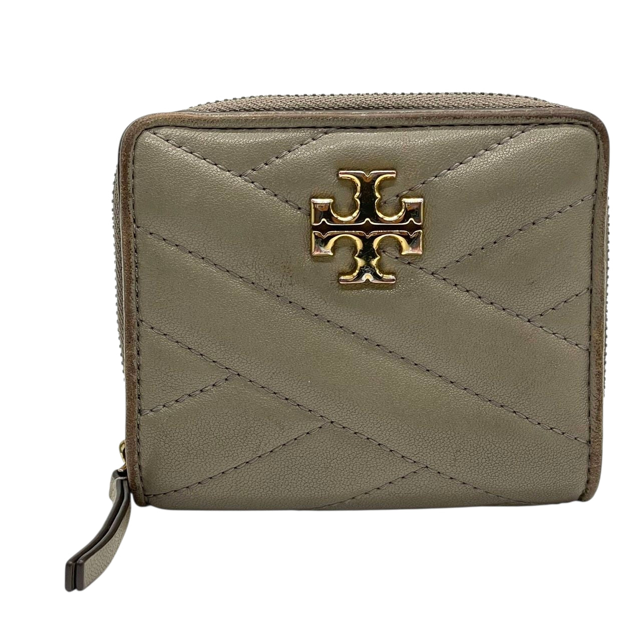 TORY BURCH トリーバーチ 二つ折り財布 コンパクトウォレット ラウンドファスナー キルティング シェブロン ダブルTロゴ ゴールド金具 レザー グレー レディース エレガント m2