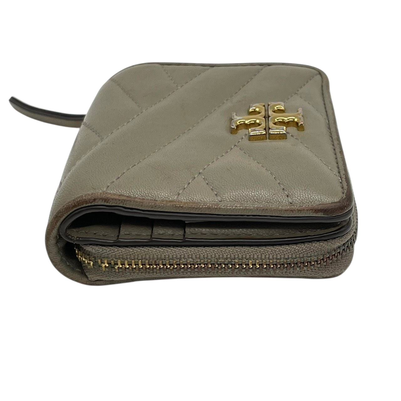 TORY BURCH トリーバーチ 二つ折り財布 コンパクトウォレット ラウンドファスナー キルティング シェブロン ダブルTロゴ ゴールド金具 レザー グレー レディース エレガント m2