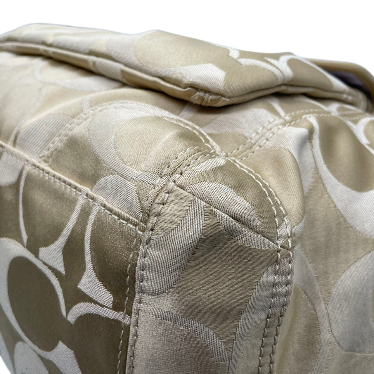 【美品】コーチ COACH ギャラリー トートバッグ ショルダーバッグ シグネチャー 2WAY ワンショルダー 斜め掛け可 自立可 キャンバス レザー ベージュ A4収納可 大容量 レディース エレガント 13140 s85