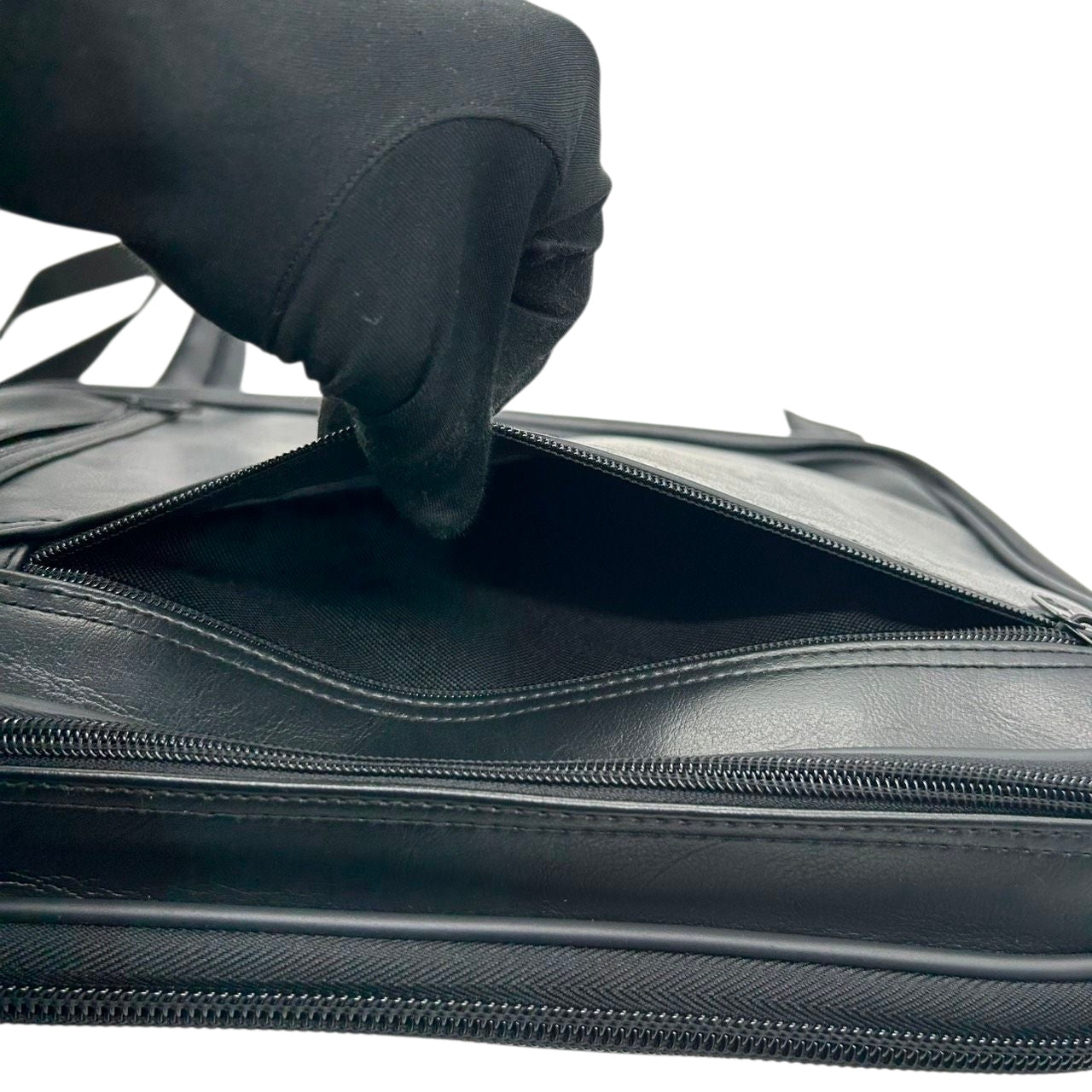 【美品】ケーシーズ KC's スティックバック 3WAY リュック デイパック ショルダーバッグ ビジネスバッグ ブリーフケース 斜め掛け可 A4収納 レザー 本革 ブラック 黒 メンズ バイカー ライダース 日本製 X3